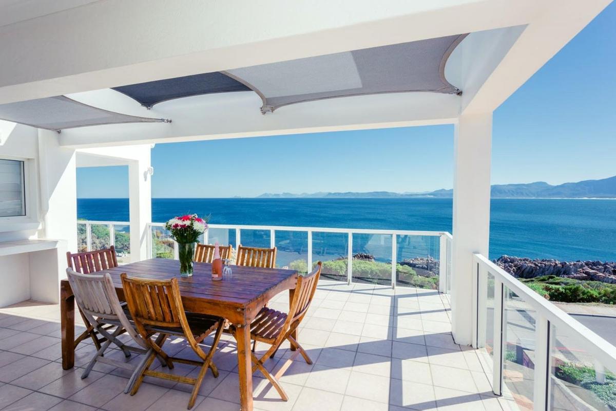 49 On Cliff Otel Gansbaai Dış mekan fotoğraf