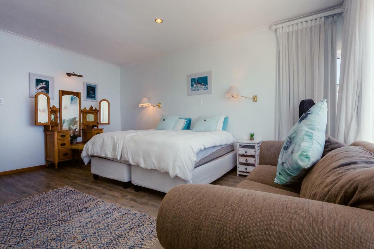 49 On Cliff Otel Gansbaai Dış mekan fotoğraf